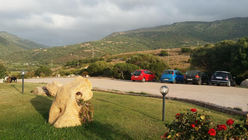 Hotel Ristorante La Tana Di Li Mazzoni Trinità dʼAgultu Exteriér fotografie